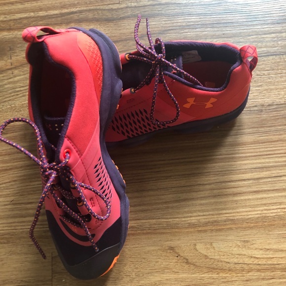 Under Armour Shoes - Picture 2 of 2